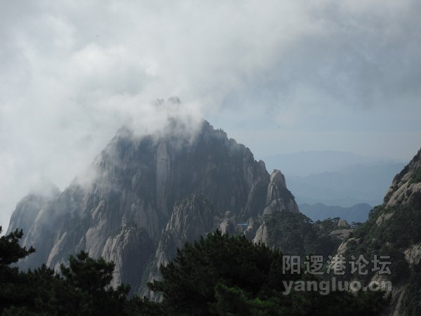 奇峰