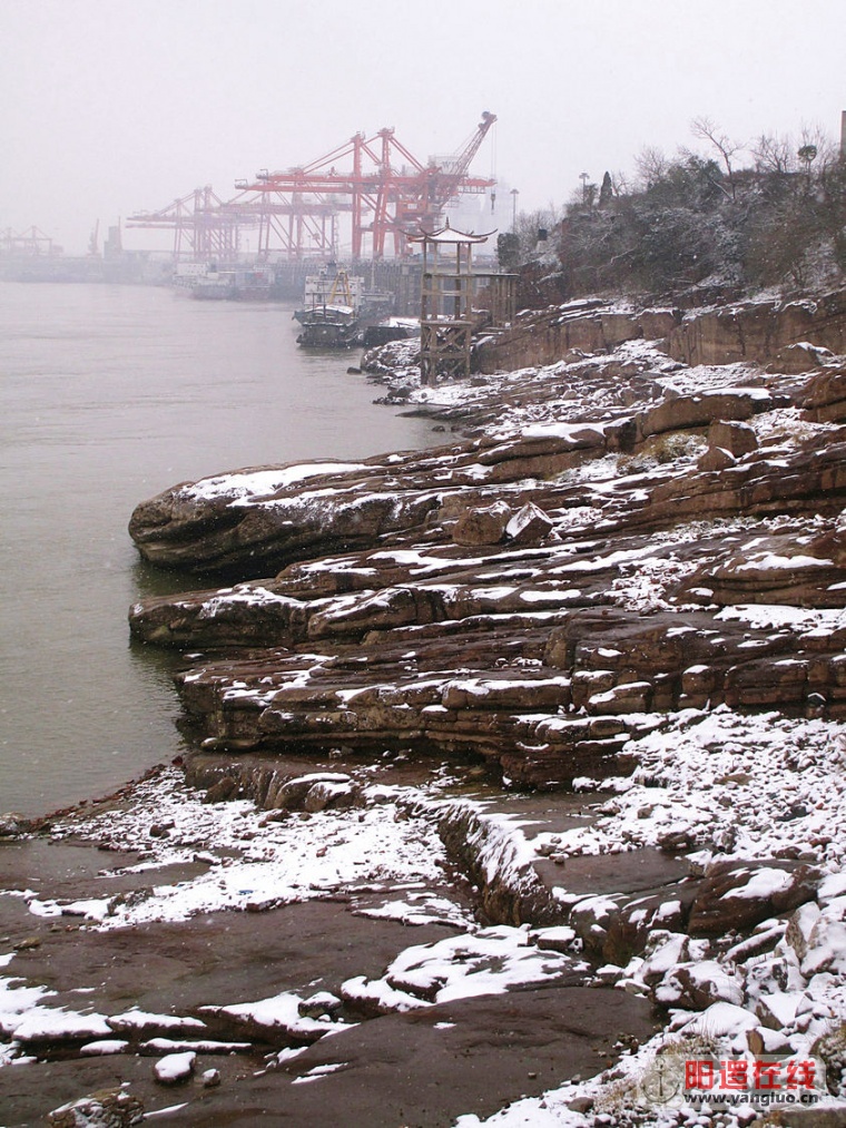 雪中江景.jpg