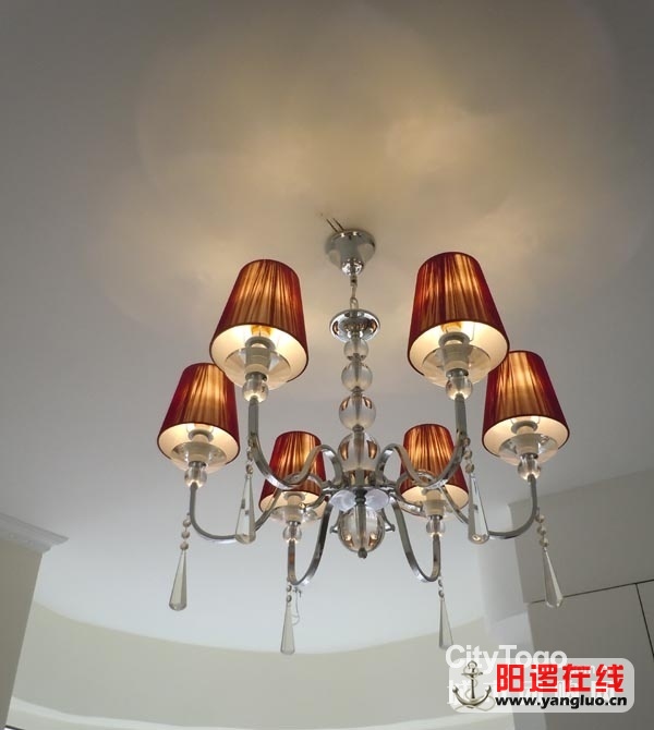主卧水晶灯
