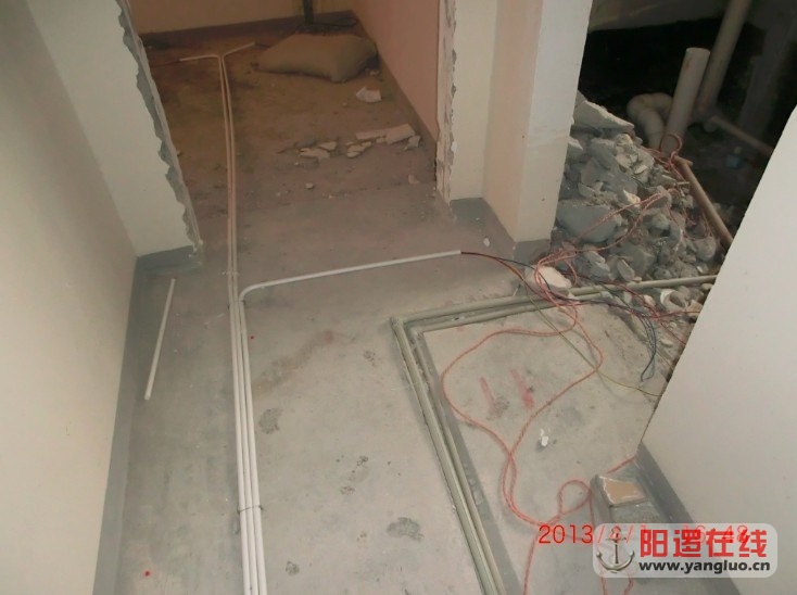小房间门换掉了 .jpg