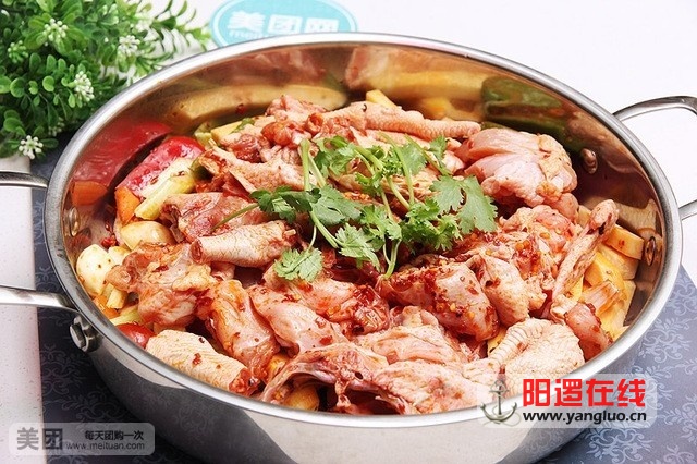 焖三黄鸡.jpg