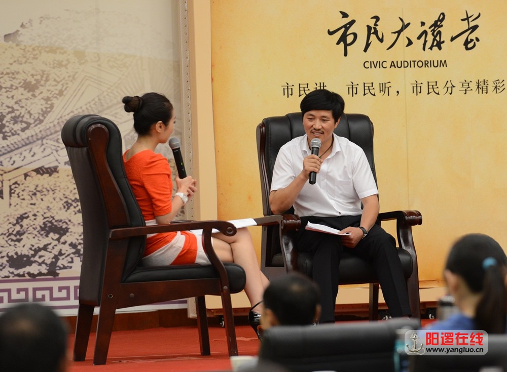 武汉新洲诚信锁匠罗会文做客市民大讲堂.jpg