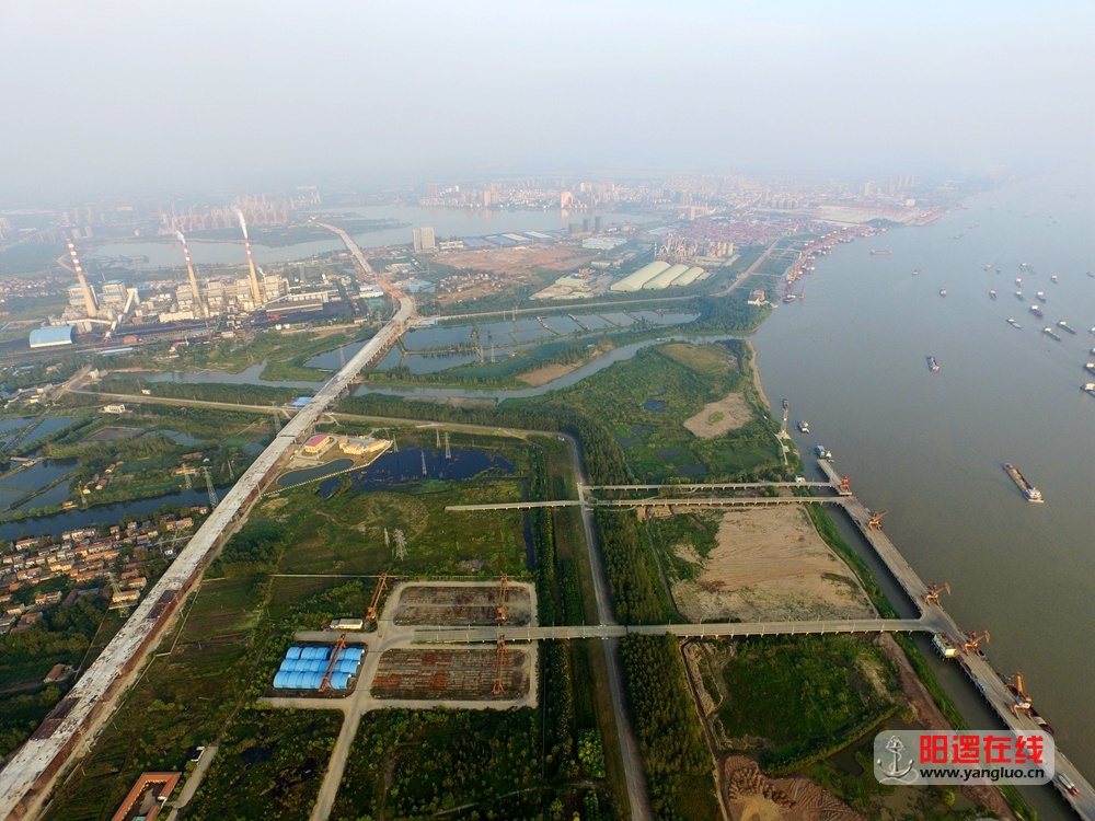 即将竣工的武汉江北快速路阳逻段.jpg