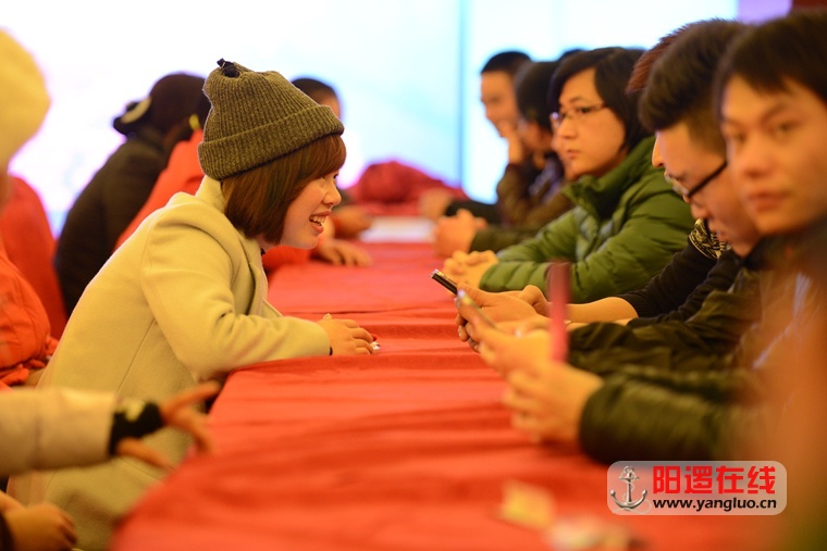 阳逻佳阳翠湖里万人相亲大会3.jpg