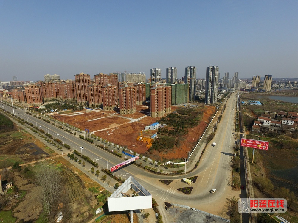 武汉江北快速路止于阳逻余泊大道和柴泊大道交叉口.jpg