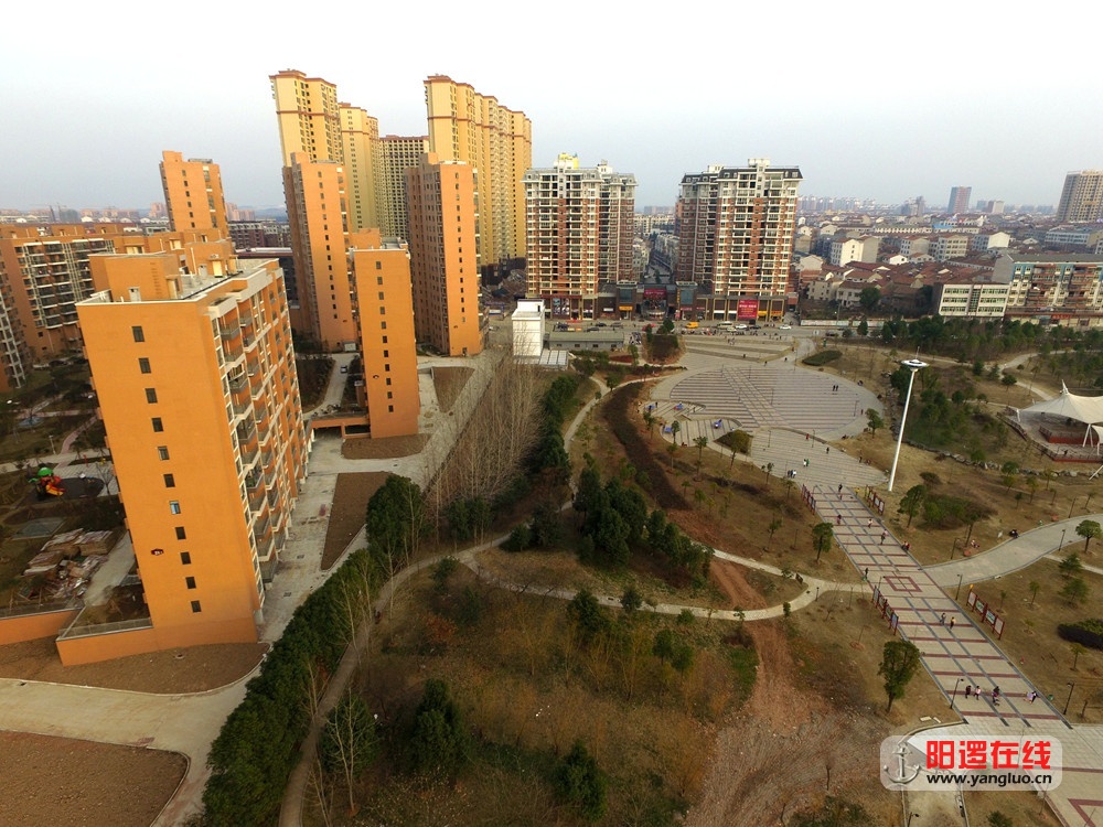 阳逻柴泊湖休闲广场航拍.jpg