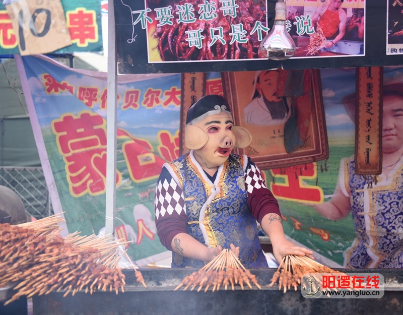八戒，今年花朝节怎么不见猴哥？冯伟华摄影.jpg