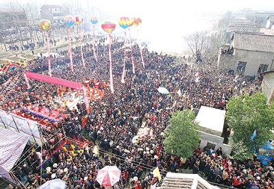 xinsrc_01030315182520307011.jpg