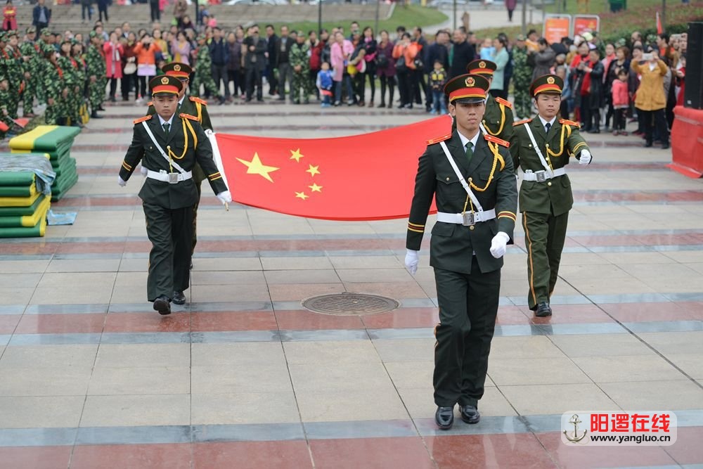 国旗班进场.jpg