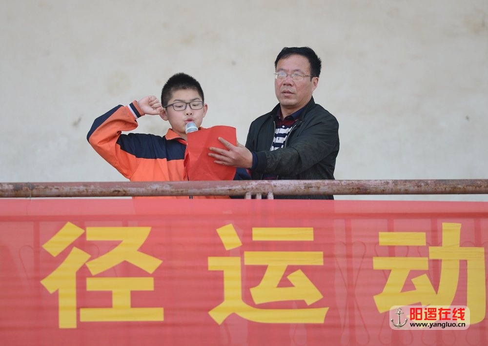 运动员代表宣誓.jpg
