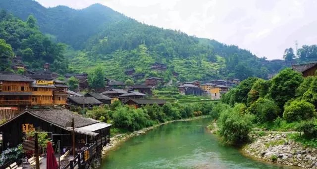 独领风骚的“旅游新区”.webp.jpg