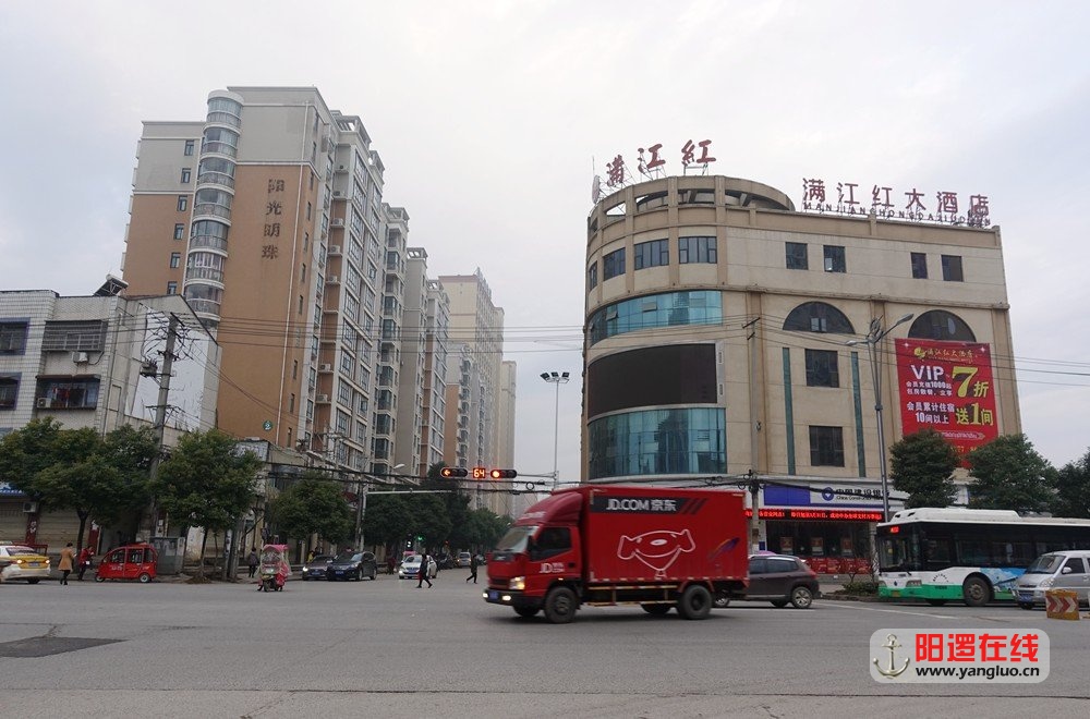 阳逻的京东.jpg