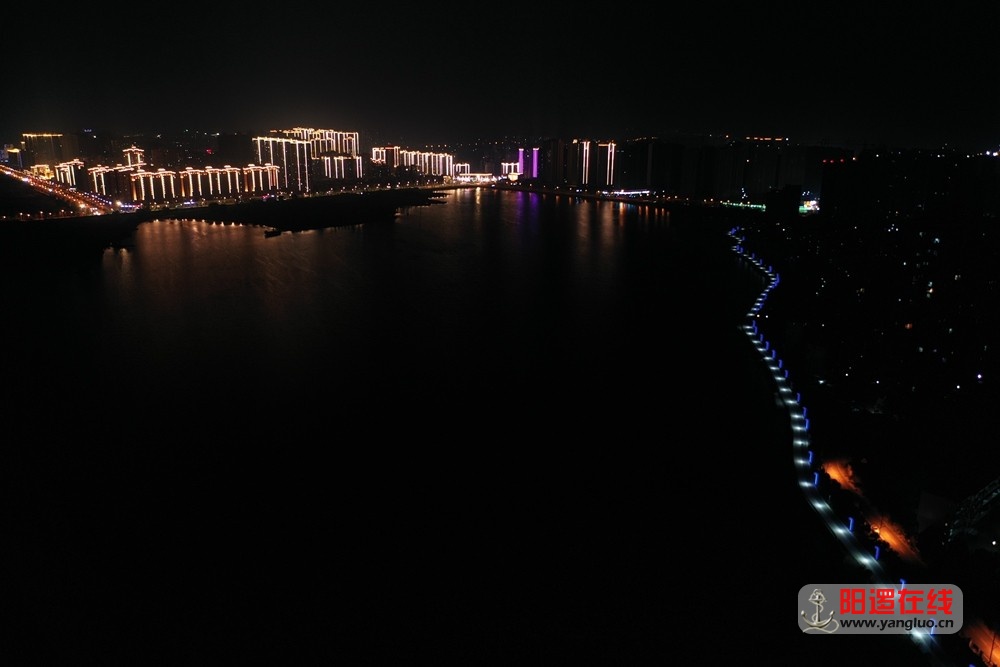 柴泊湖之夜