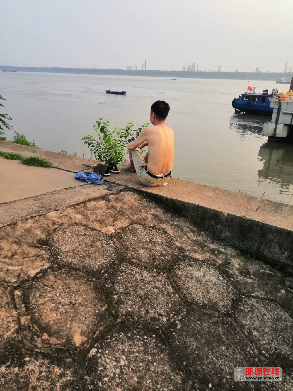 观长江汛