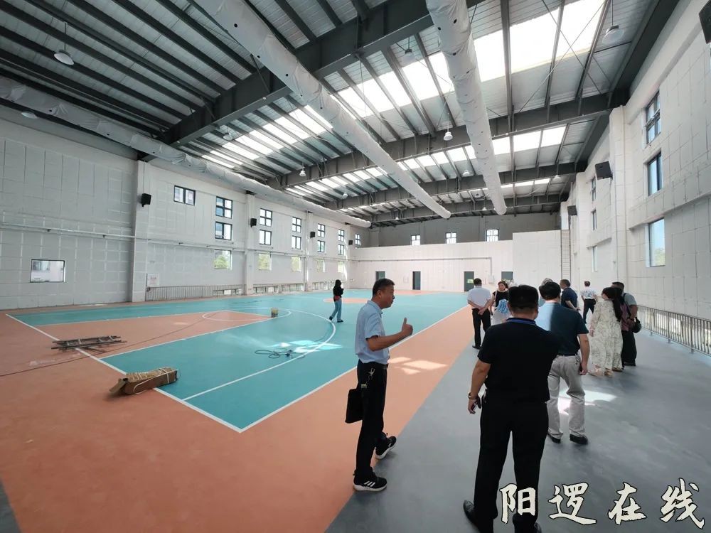 阳逻八小体育馆